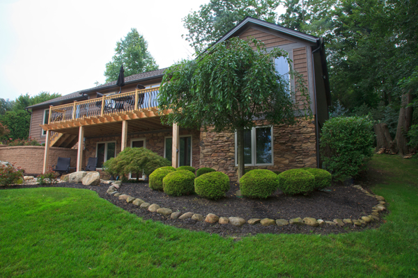 Manicured Front Landscape